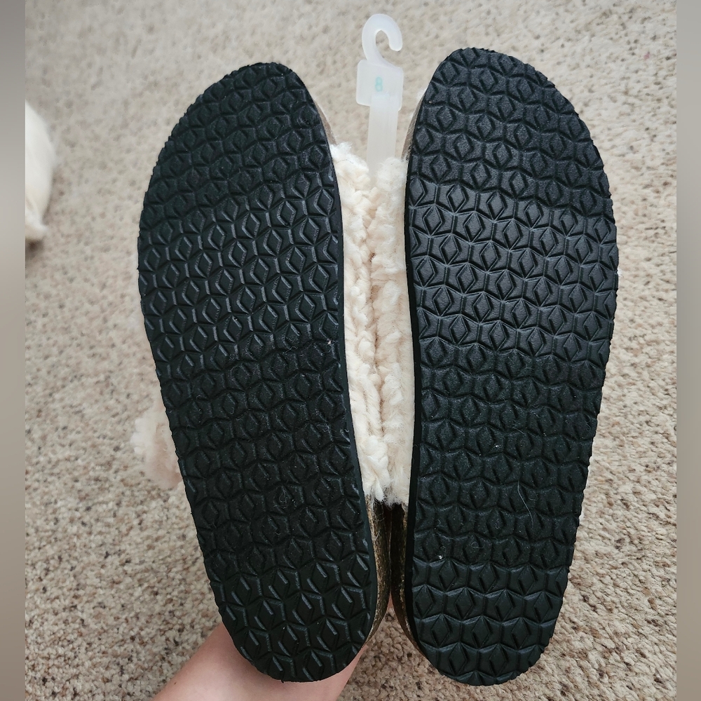 New Auden Faux Fur Slippers - Picture 4 of 4